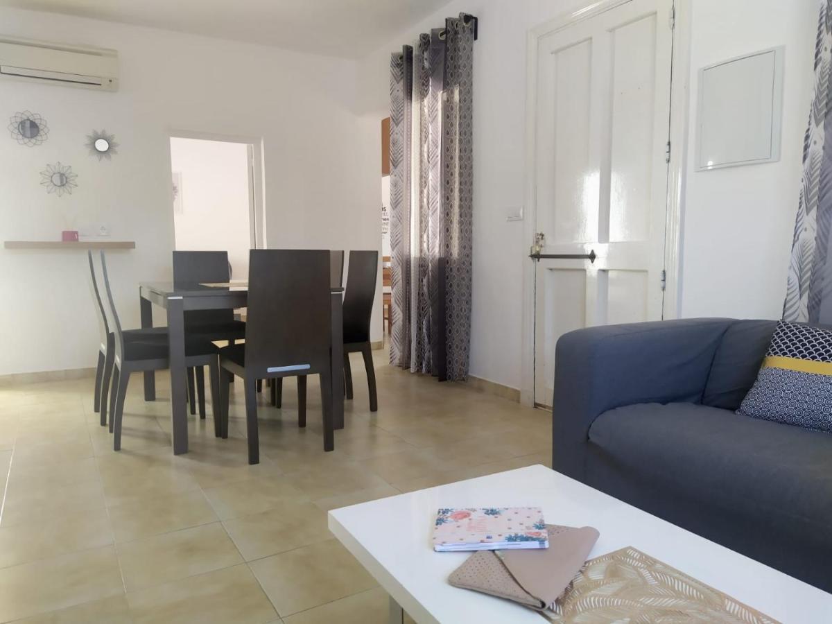 Hermosa Casa Con Piscina Cerca De La Playa De Punta Prima Punta Prima  Buitenkant foto